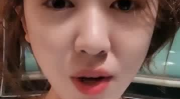 小姐姐睡觉眼睛翻白眼,小姐姐梦中翻白眼的可爱瞬间